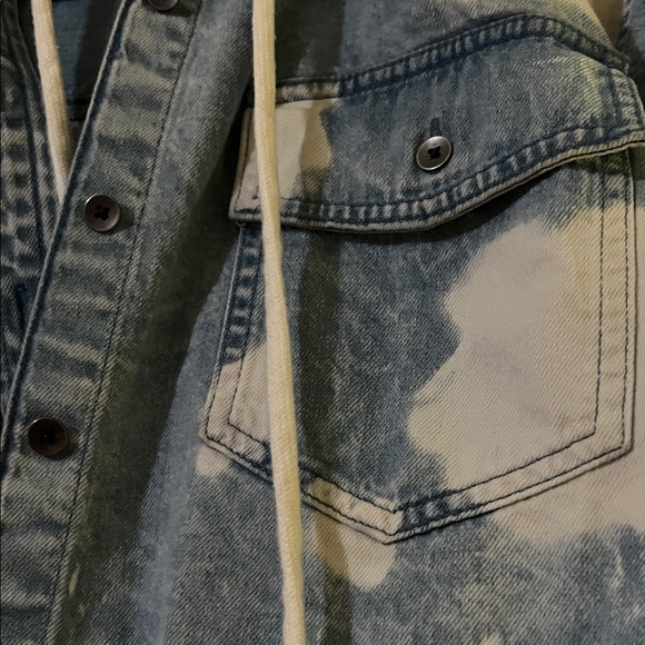 NWOT American Eagle Hoodie Denim Jacket - Picture 3 of 6